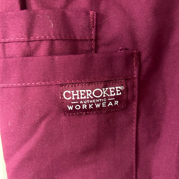 Maternity scrubs burgundy wine color L - Picture 3 of 4